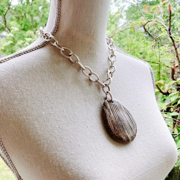 VTG Signed Furla Italy Earthy Pendant Necklace Chunky Silver Tone Chain, Pearls - Picture 2 of 10